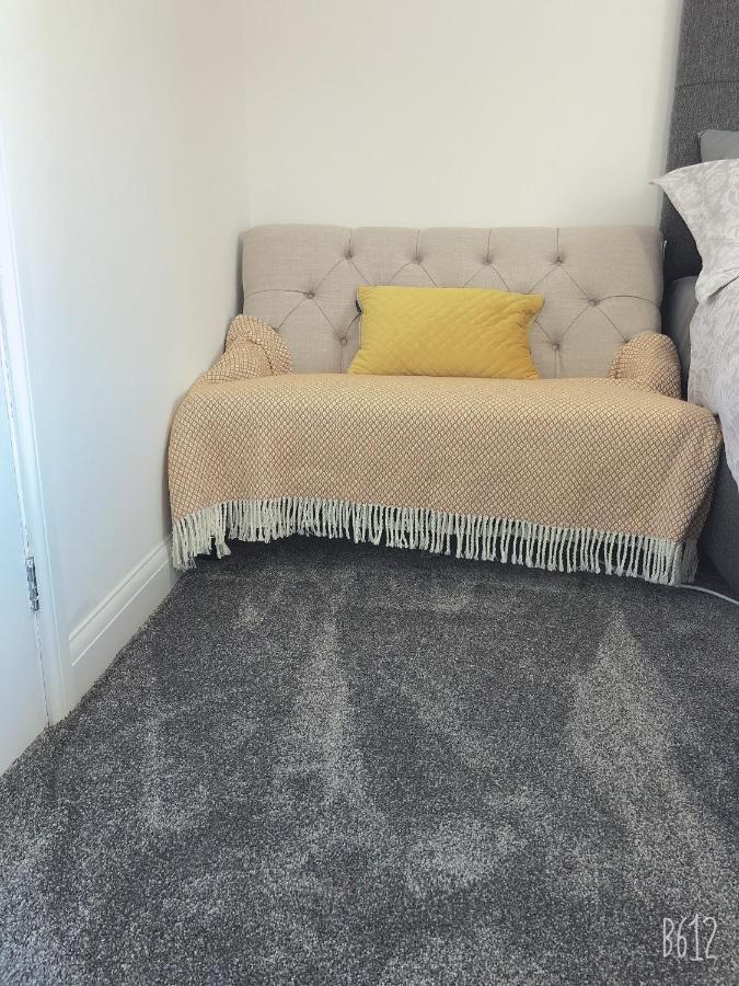 Flat 1 - Entire Modern Studio With En-Suite And Free Parking Close To Qmc, City Centre & Notts Uni Nottingham Extérieur photo