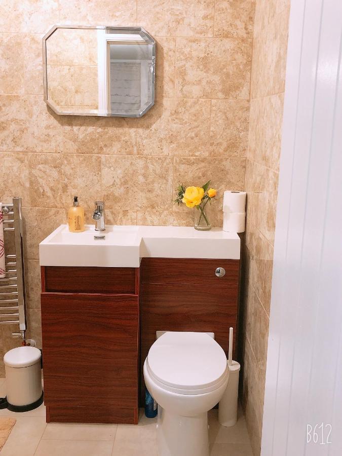 Flat 1 - Entire Modern Studio With En-Suite And Free Parking Close To Qmc, City Centre & Notts Uni Nottingham Extérieur photo